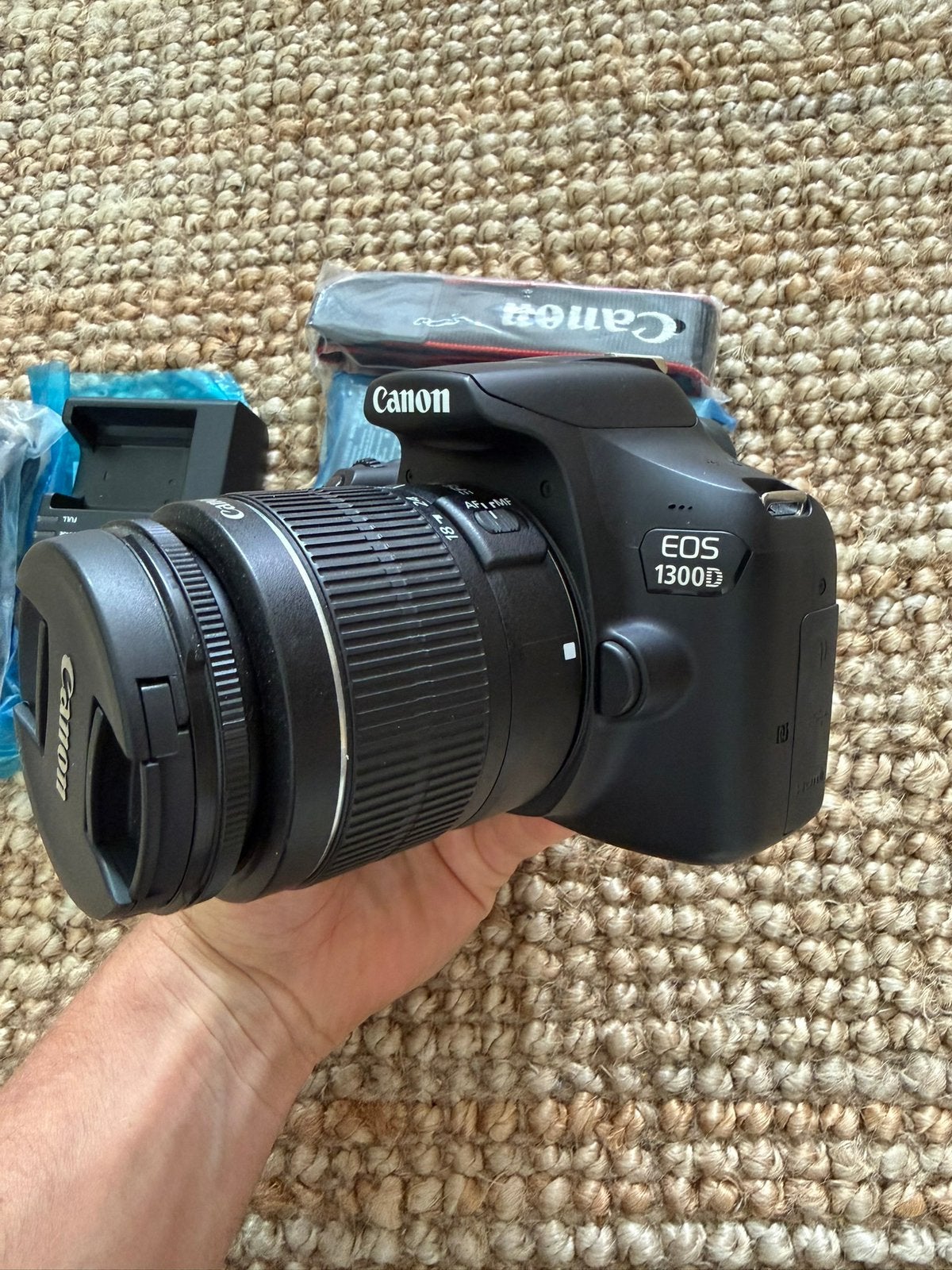 Canon Eos 1300d, Ophalen, Zo goed als nieuw, Accu, Canon
