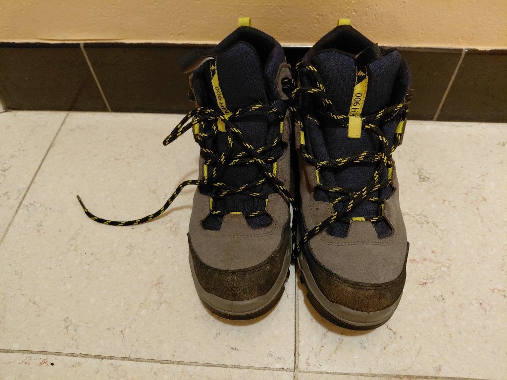 Wandelschoenen, Ophalen