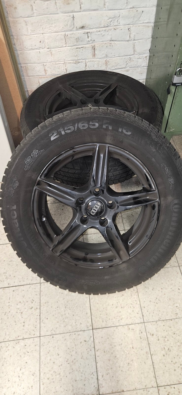 Jantes et pneus hiver pour AUDI et autres.n, Autos : Pièces & Accessoires, Pneus & Jantes, Pneus et Jantes, Pneus hiver, 16 pouces