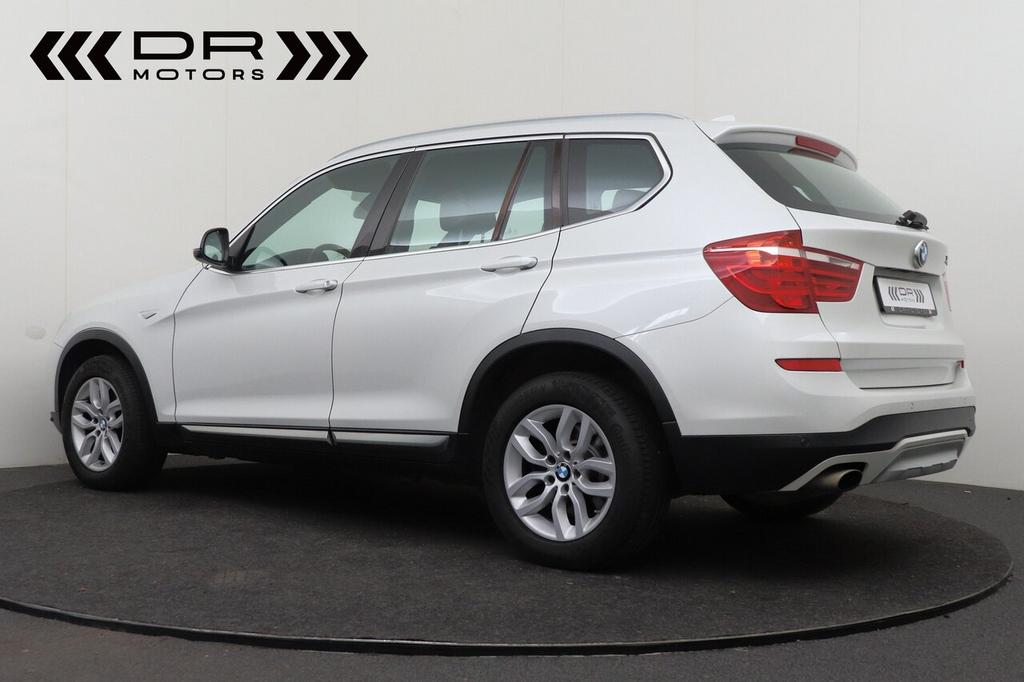 BMW X3 XENON - VERWARMDE ZETELS EN STUUR - DRIVING ASSISTENT, Autos, 0 kg, Achat, Euro 6, Entreprise
