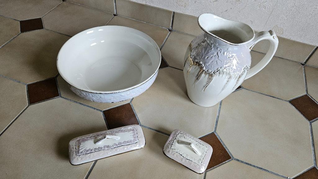Antieke badkamerset, Huis en Inrichting, Ophalen, Minder dan 50 cm, Gebruikt, Minder dan 25 cm