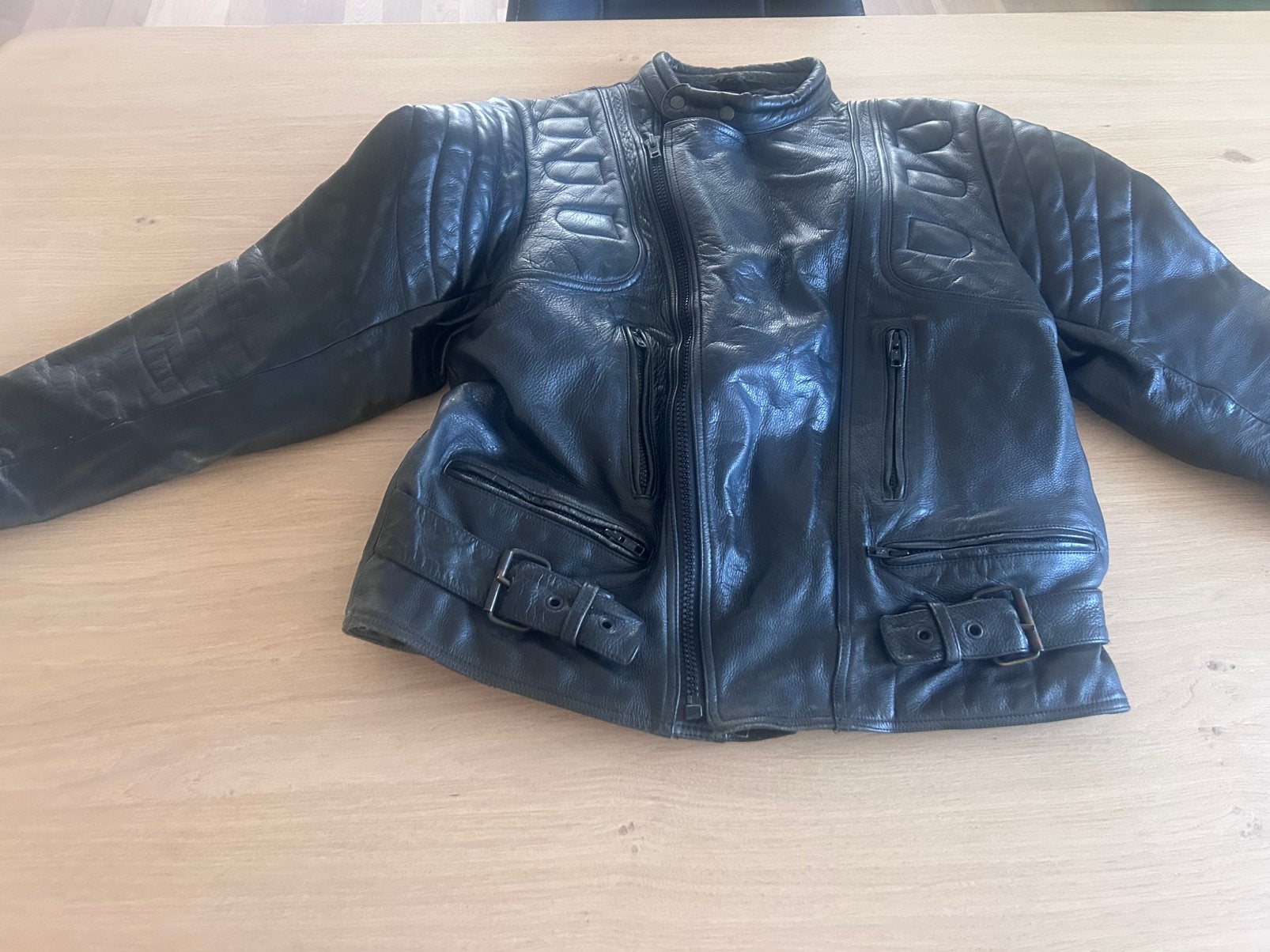 Motovest maat L in echt leder, Ophalen