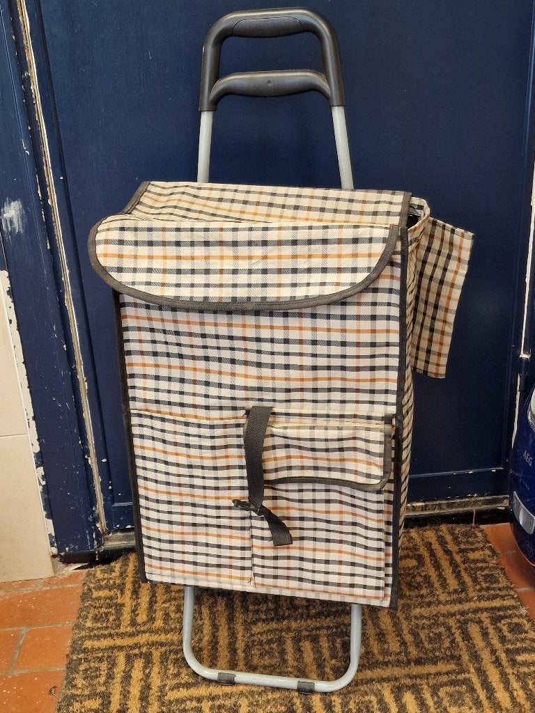 Boodschap tas op wielen voor bejaarden., Ophalen of Verzenden, Zo goed als nieuw, Beige, Wieltjes