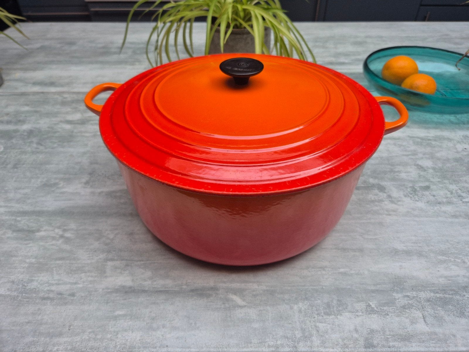 Très grande casserole Le Creuset 34 orange, Maison & Meubles, Enlèvement, Fonte, Casserole, Le Creuset