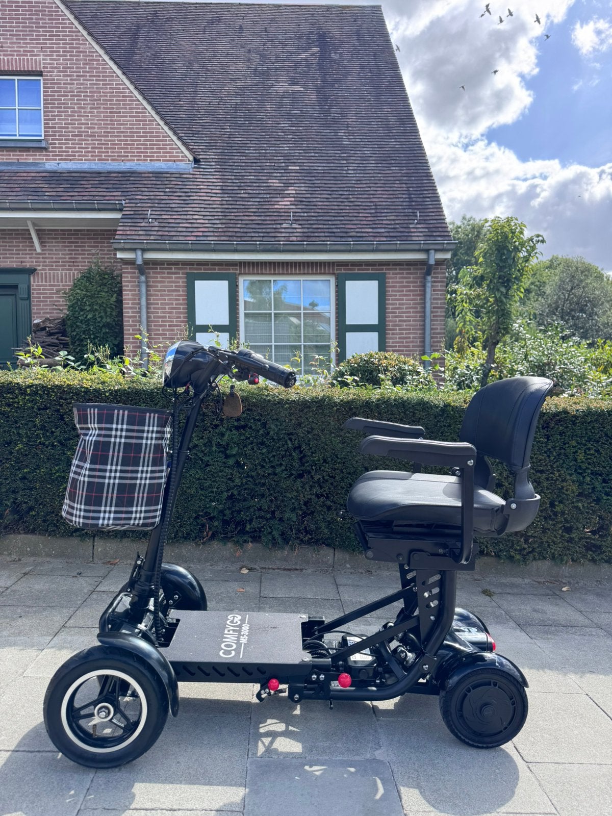 ComfyGO MS-3000 Opvouwbaar Scootmobiel 18km/u snel nieuwstaa, Ophalen of Verzenden, Inklapbaar, Zo goed als nieuw, Elektrische rolstoel