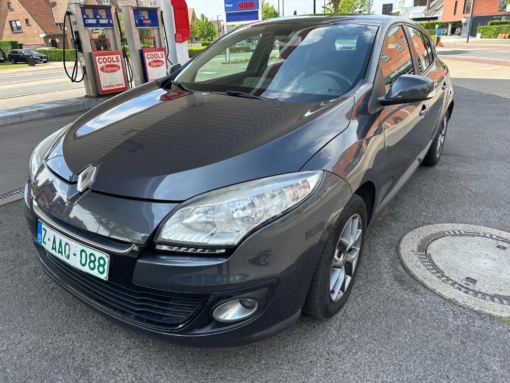 Renault Mégane 1.5DCI NAVI CRUISE TREKHAAK EURO 5, Auto's, Renault, Voorwielaandrijving, Euro 5, Stof, Zwart