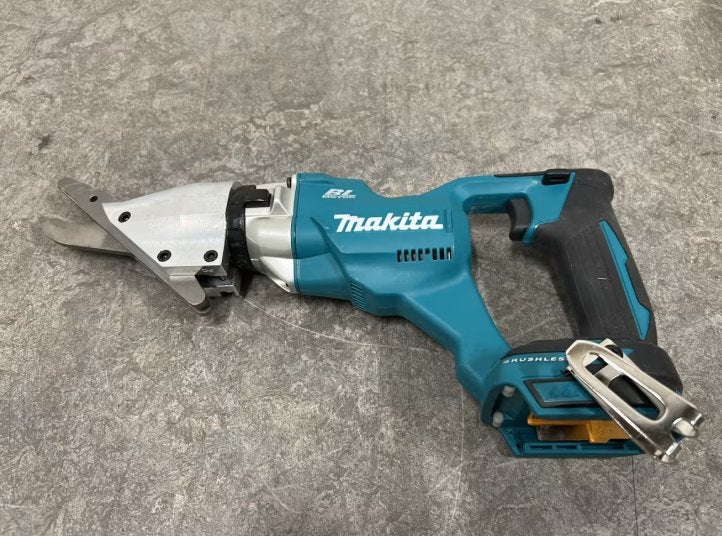 Makita accu vezelcementschaar 18V body DJS800Z leischaar, Doe-het-zelf en Bouw, Gereedschap | Overige machines, Ophalen, Zo goed als nieuw