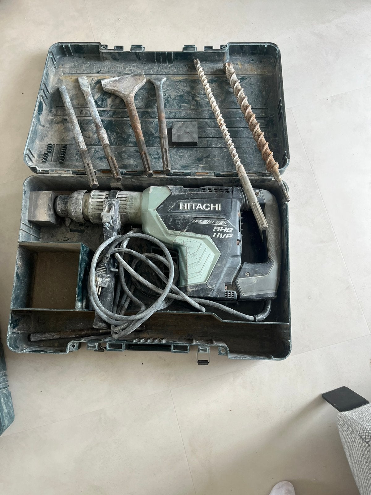 Hitachi boor en breekhamer 1500w, Ophalen, Boor- en/of Breekhamer, Variabele snelheid, Gebruikt