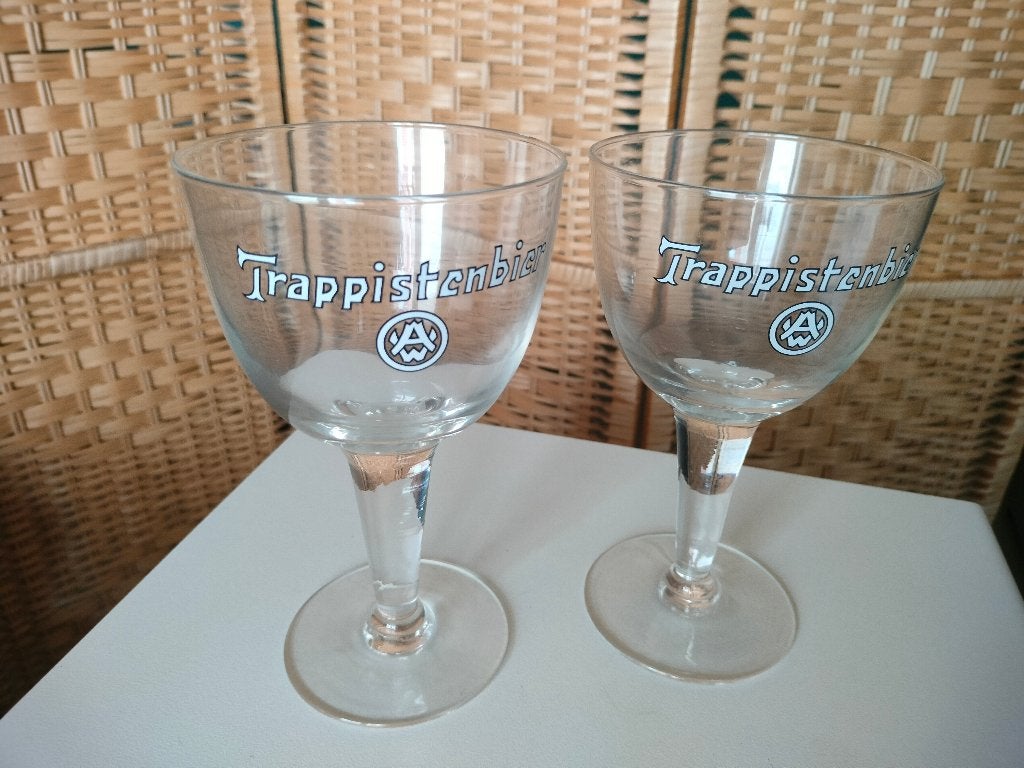 2 glazen Trapistenbier in heel goede staat, Ophalen of Verzenden, Zo goed als nieuw