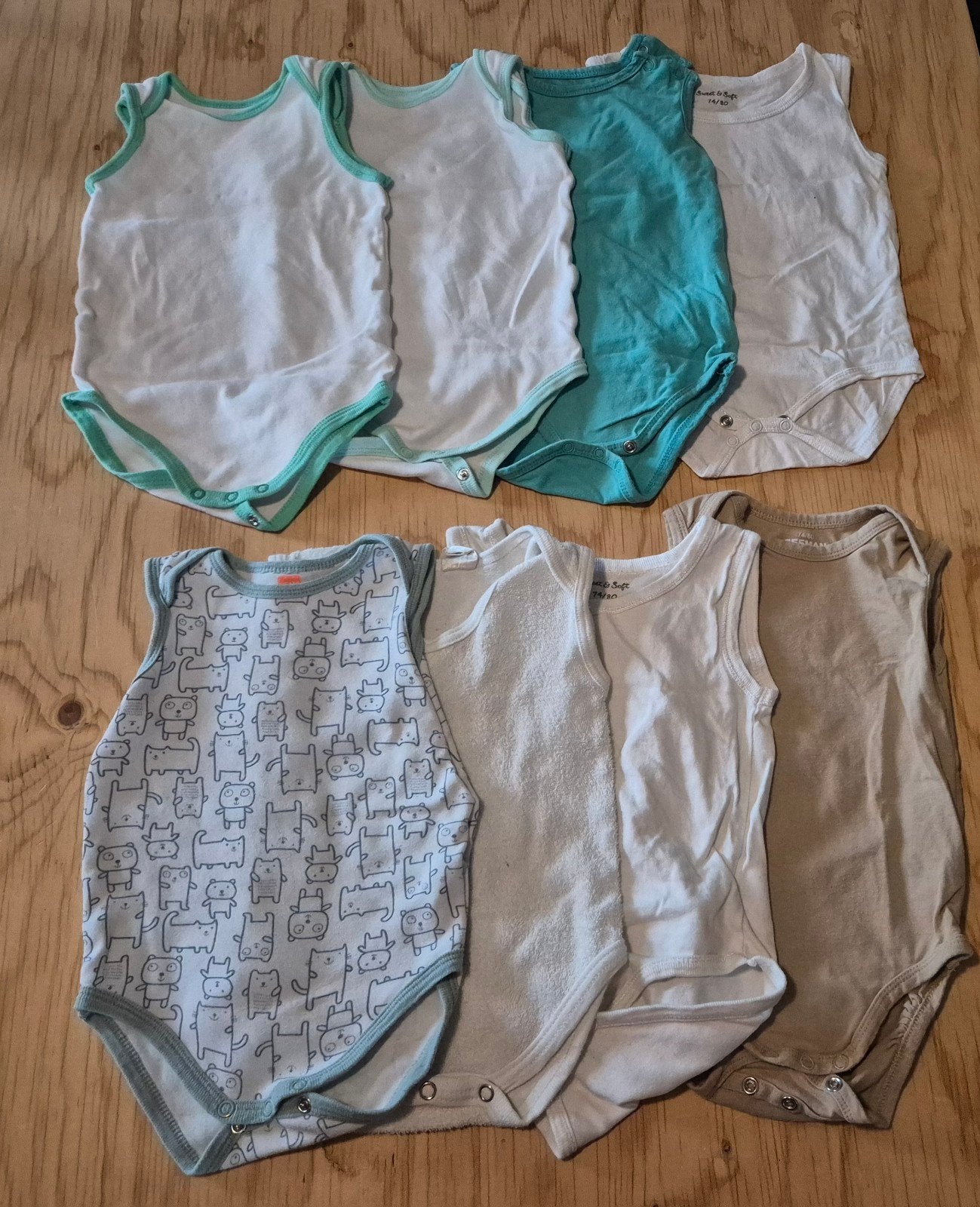 8 leuke rompers zonder mouwen - Maat 74/80, Nacht- of Onderkleding, Jongetje of Meisje, Ophalen of Verzenden, Zo goed als nieuw