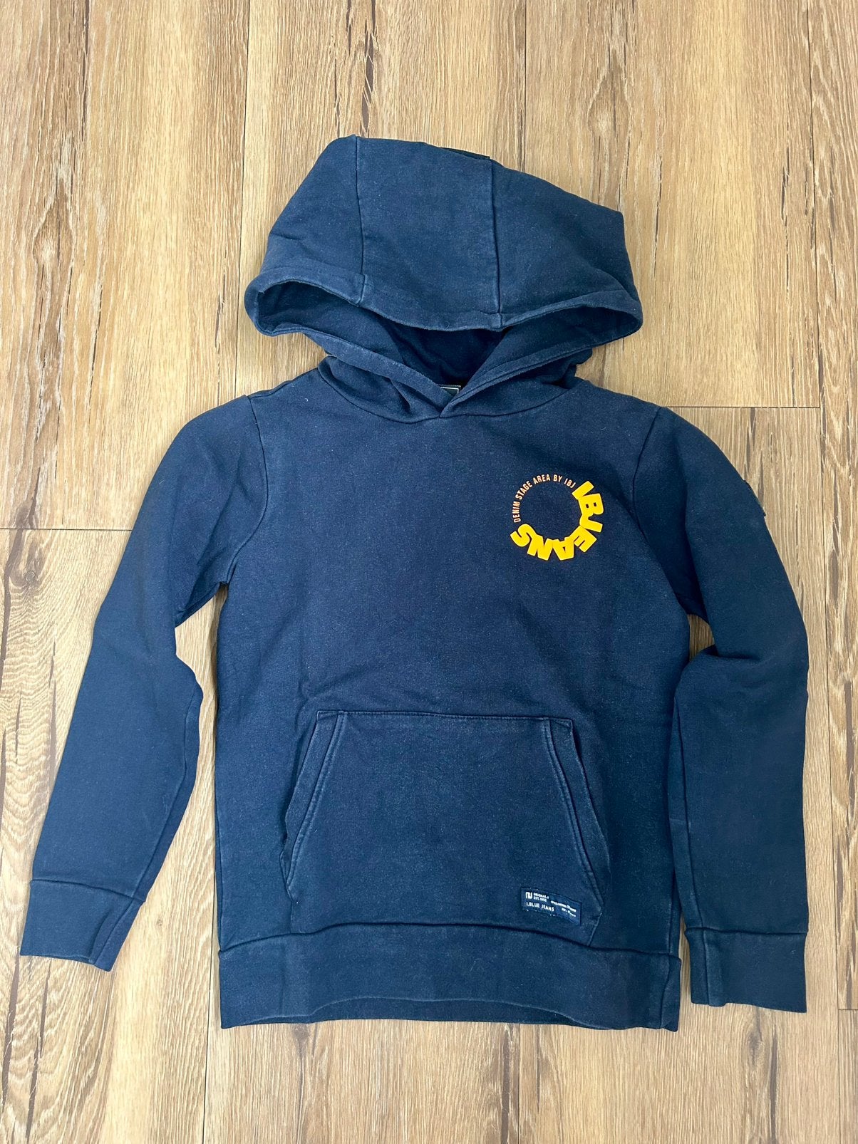 Hoody / Sweater met capuchon, Enfants & Bébés, Vêtements enfant | Taille 128, Enlèvement ou Envoi, Comme neuf, Garçon, Pull ou Veste