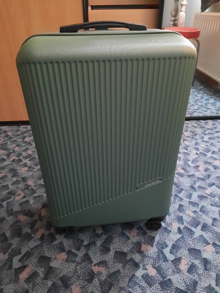Valise à roulettes, Neuf, 35 à 45 cm, Plastique dur, Enlèvement
