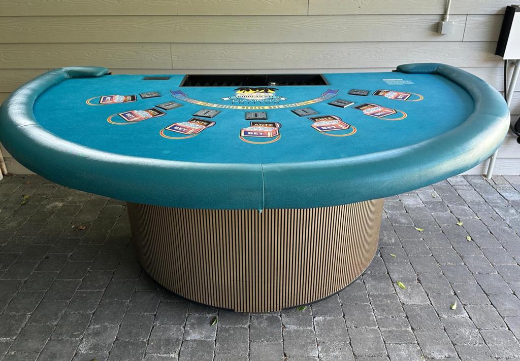 Professionele Caribbean Stud Poker/Blackjack tafel, Vijf spelers of meer, Ophalen, Gebruikt