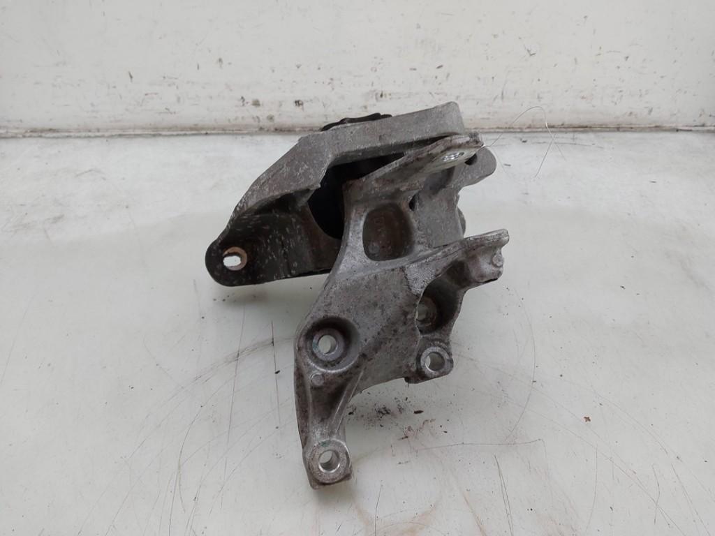 MONTAGE MOTEUR Vivaro (|9816339580|4A110010|SU001A4731|), Autos : Pièces & Accessoires, Utilisé, Opel
