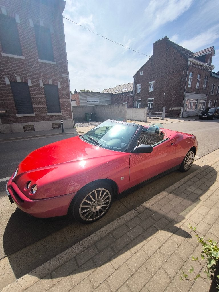 Alfa Romeo Spider 916, Autos, Alfa Romeo, 110 kW, Spider, 2 portes, Particulier