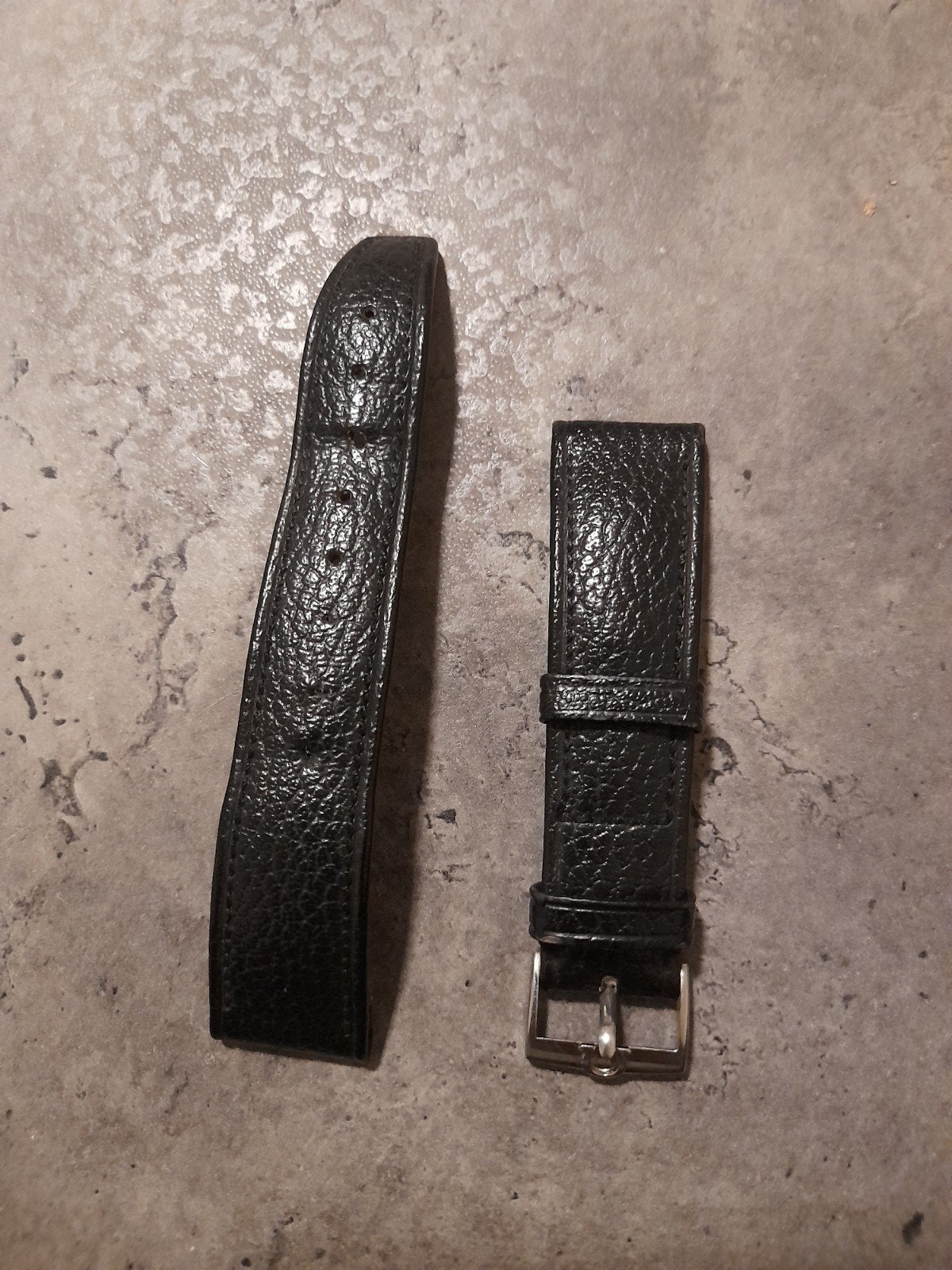 Bracelet Omega en très bon état, Bijoux, Sacs & Beauté, Accessoires Autre