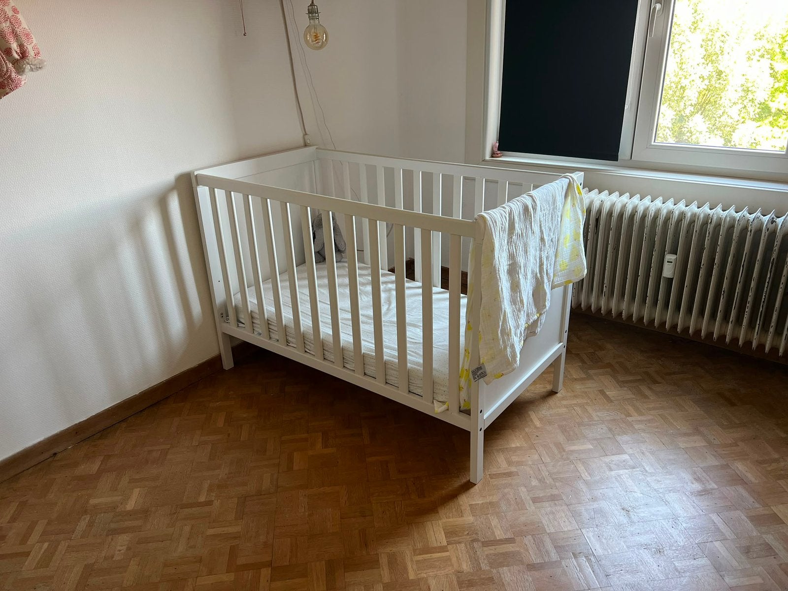 Kinderbedje Sundvik (IKEA), Kinderen en Baby's, Ophalen, Zo goed als nieuw, Matras