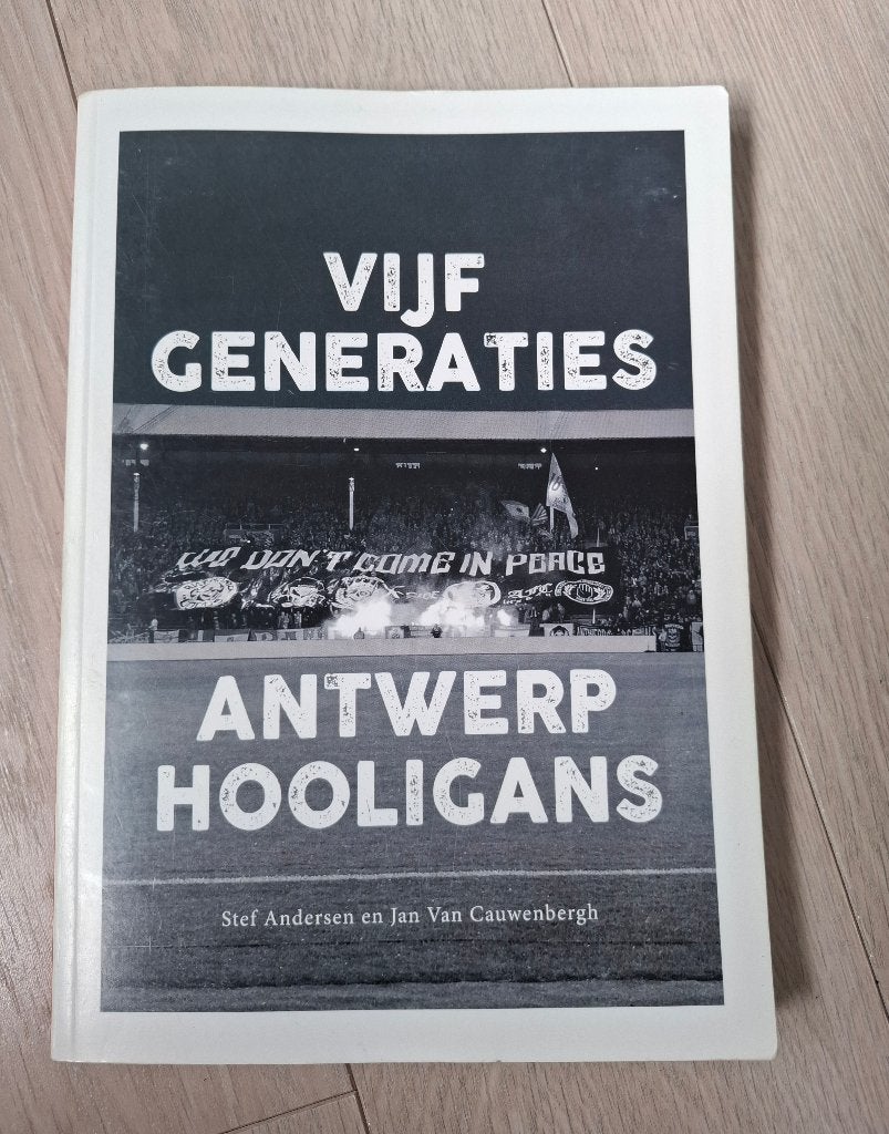 Boek Rafc, Verzamelen, Verzenden, Zo goed als nieuw, Boek of Tijdschrift