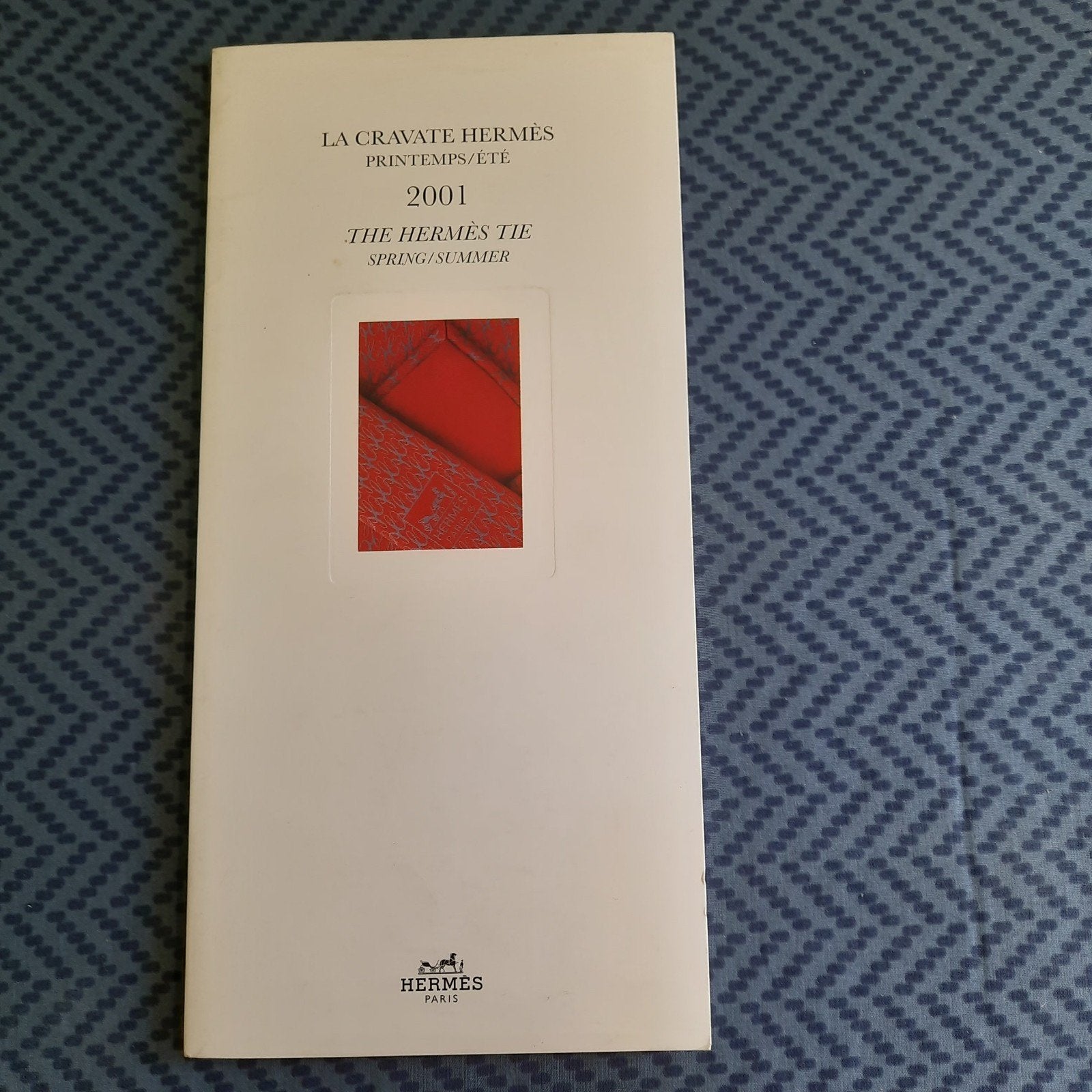 HERMÈS * 2001 : COLLECTION DE CRAVATES * VINTAGE * RARE *, HERMES, Comme neuf, Enlèvement, Autres sujets/thèmes