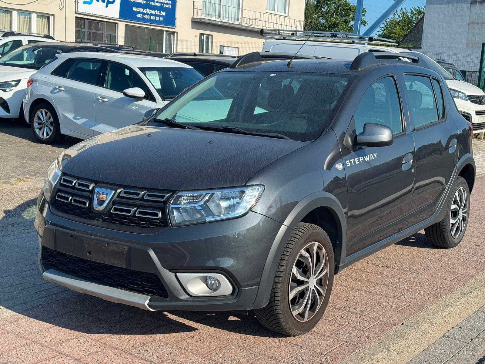 Dacia Sandero Stepway 0.9 Essence* 66 kW* 2017*, Argent ou Gris, Achat, 898 cm³, Euro 6