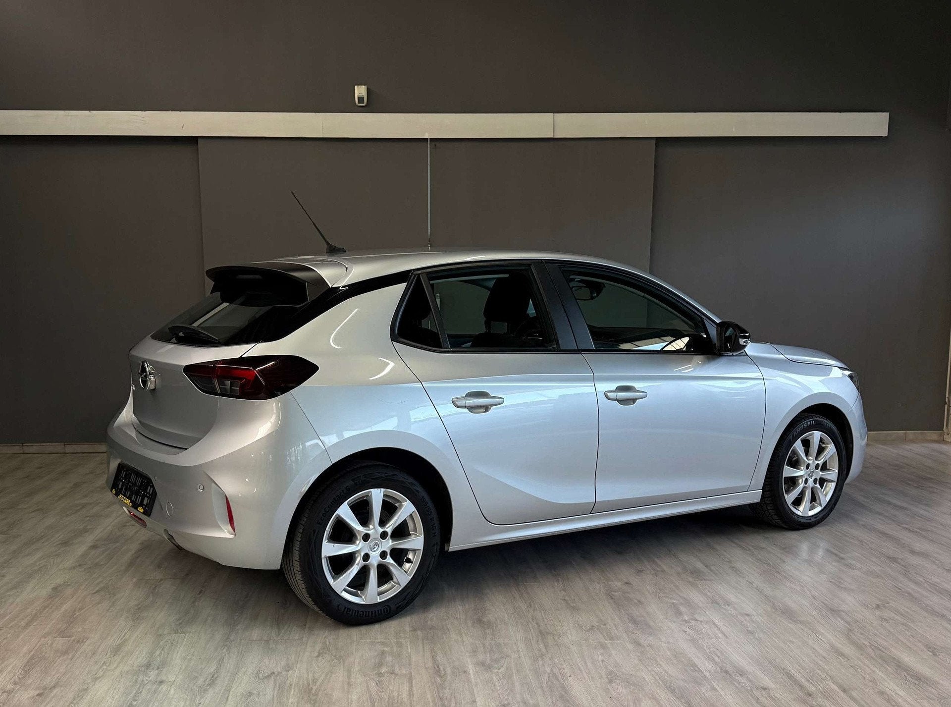 Opel Corsa Corsa 1.2i Edition S/S (EU6.4AP), Argent ou Gris, Ordinateur de bord, Euro 6, Entreprise