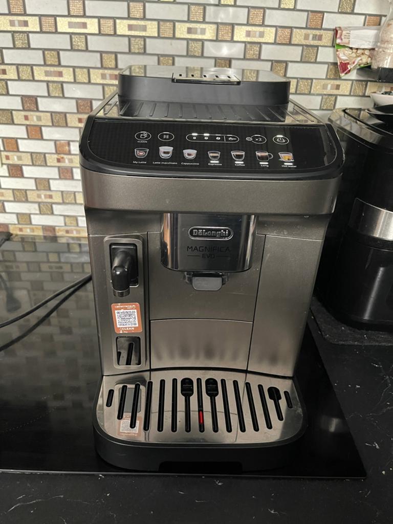 Machine à café Delonghi, Electroménager, Cafetières, Enlèvement, Comme neuf
