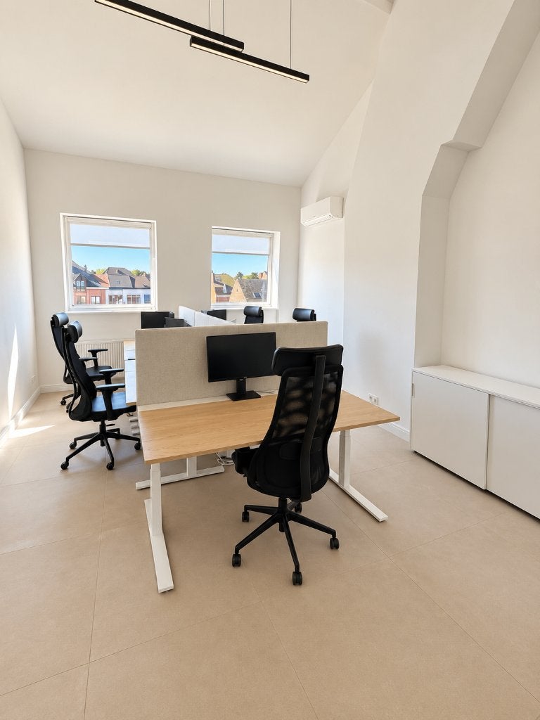 Bureaux à louer - Tournai, 50 m² ou plus, Tournai