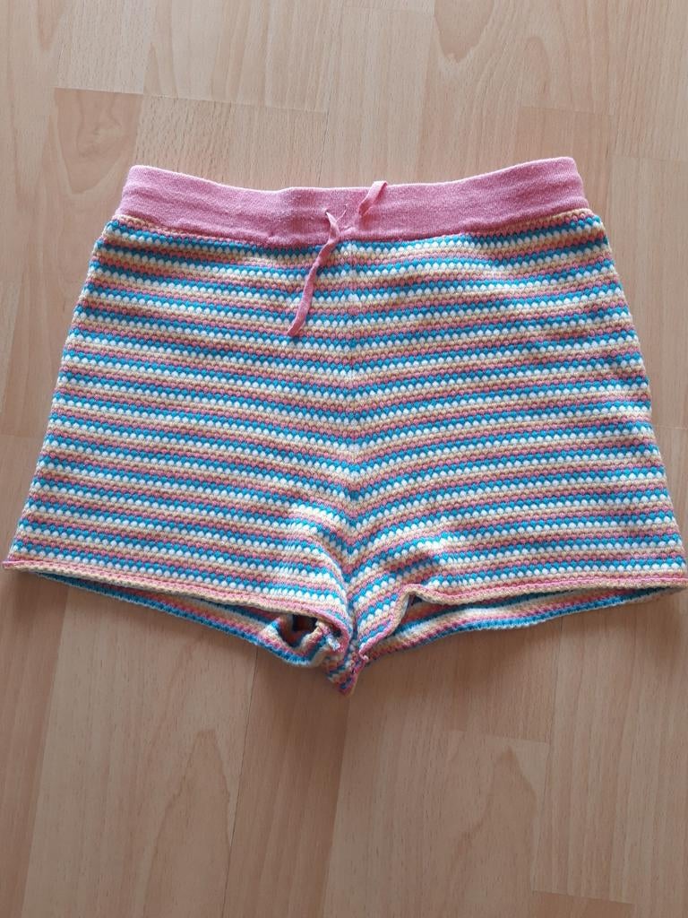 Short Camille, Ophalen