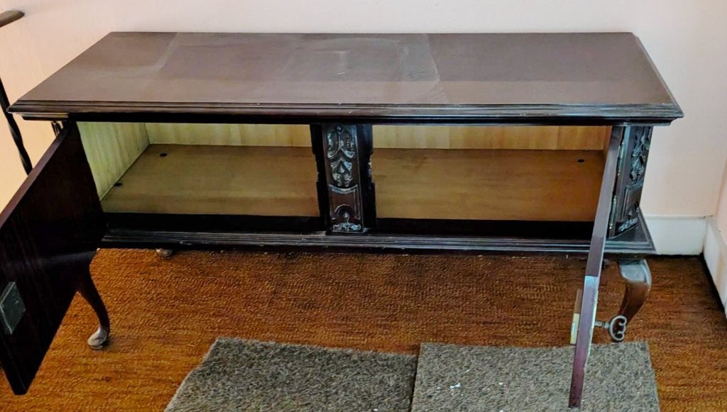 PAARSBRUINKLEURIGE COMMODEKAST, Antiek en Kunst, Ophalen