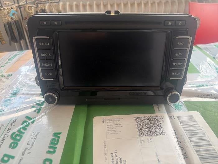 Radio/Lecteur CD d'un Volkswagen Tiguan, Volkswagen, -, 3 mois de garantie, Utilisé