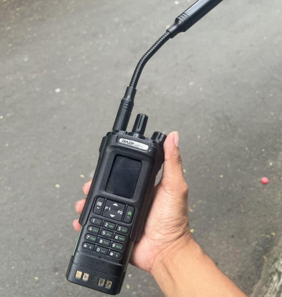 Baofeng dm32 met gps functie, 15 km ou plus, Enlèvement, Avec clip de ceinture, Neuf