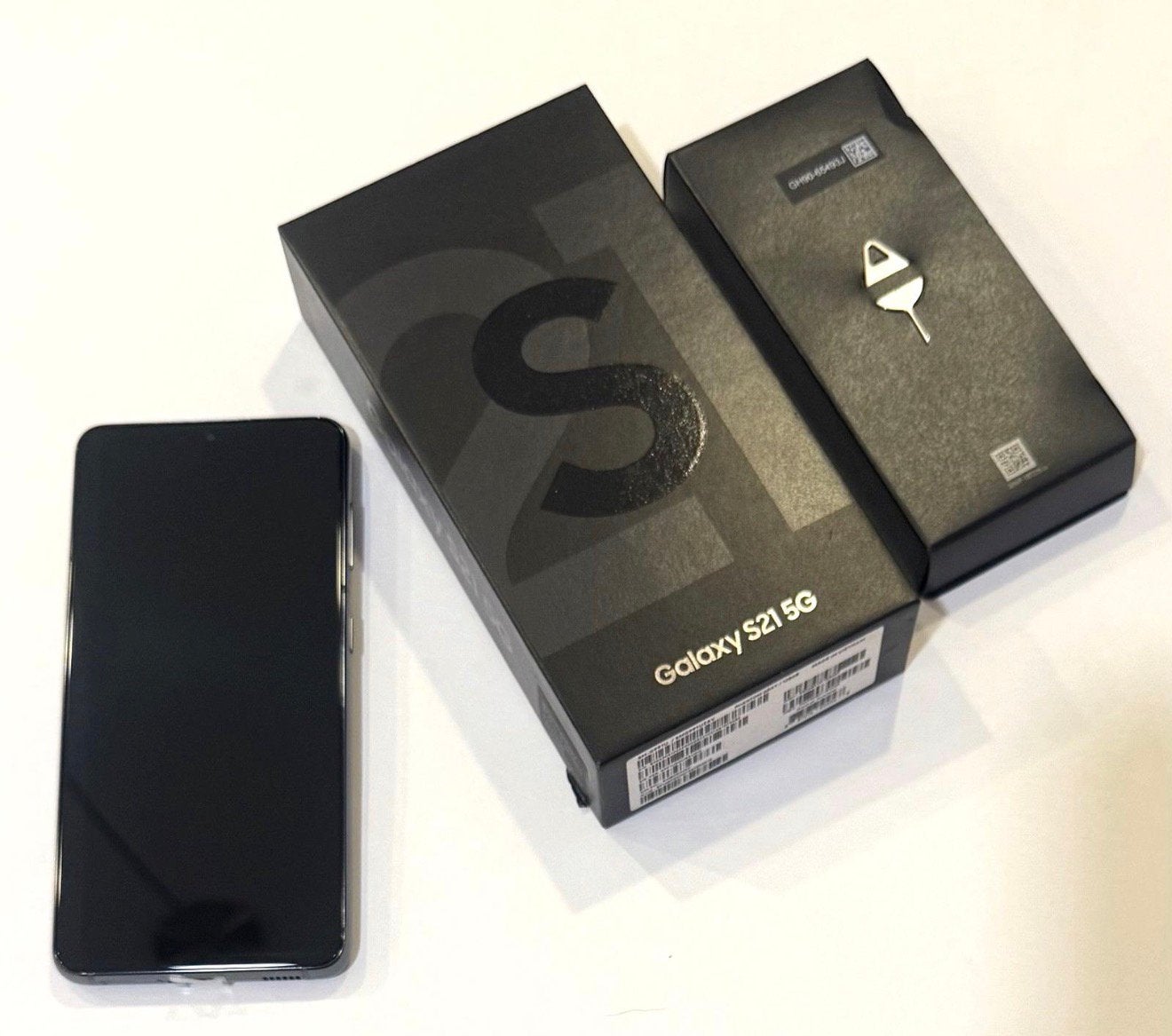 Galaxy S21 5G 128GB - Nieuwstaat - 100% nieuwe batterij, Telecommunicatie, Mobiele telefoons | Samsung, Ophalen, Zo goed als nieuw