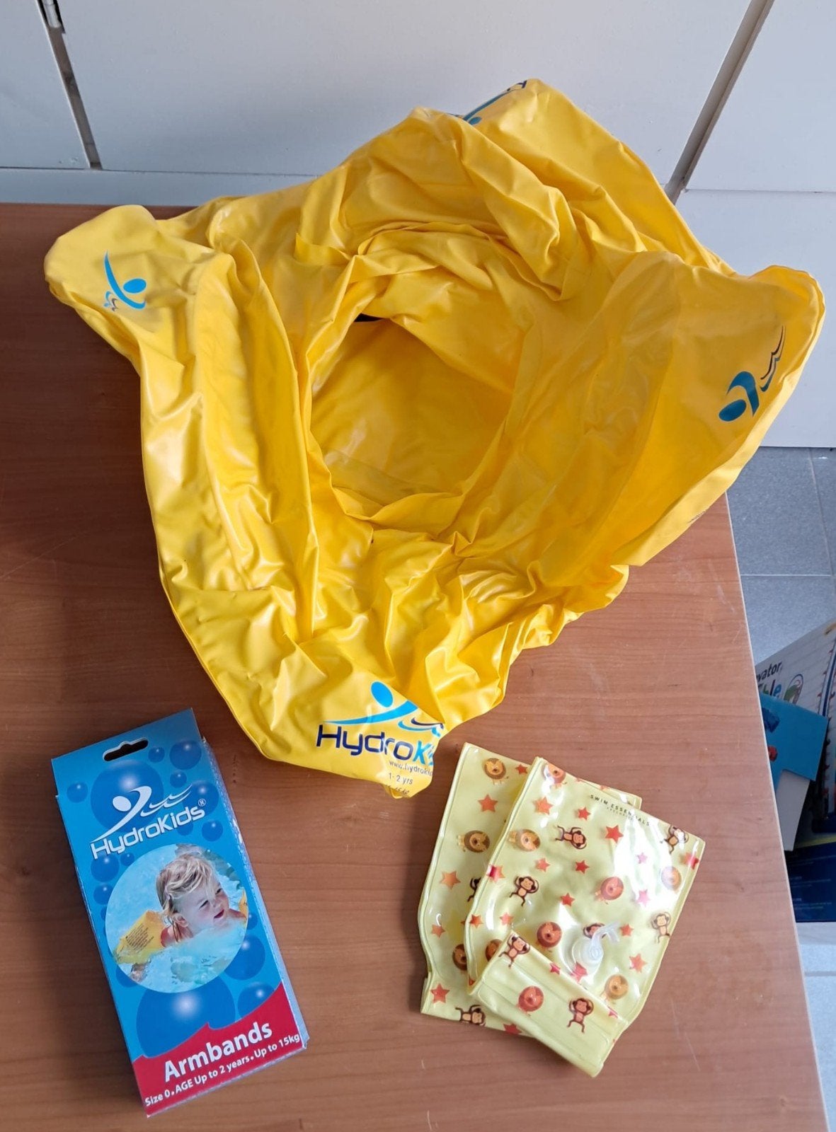 Zwemband baby en zwembandjes, Kinderen en Baby's, Babykleding | Baby-zwemkleding, Ophalen of Verzenden