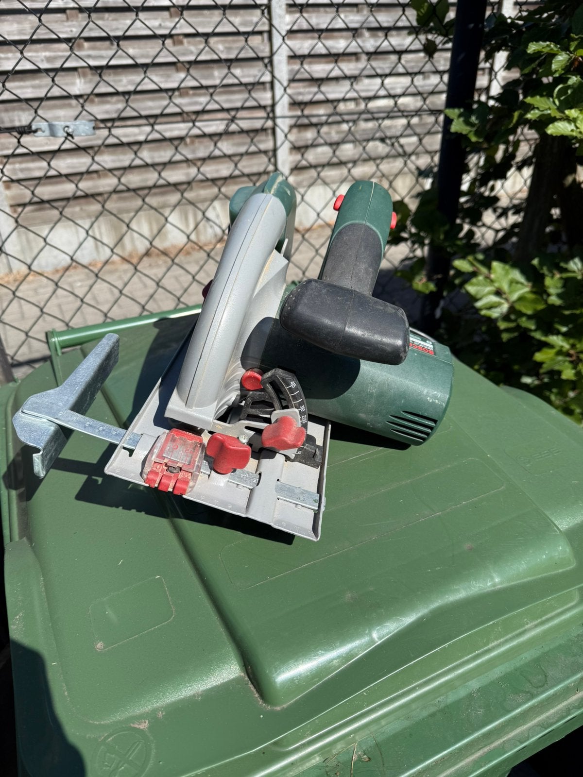Bosch PKS55A cirkelzaag, Bricolage & Construction, Outillage | Scies mécaniques, Enlèvement, Utilisé, 1200 watts ou plus, Scie circulaire