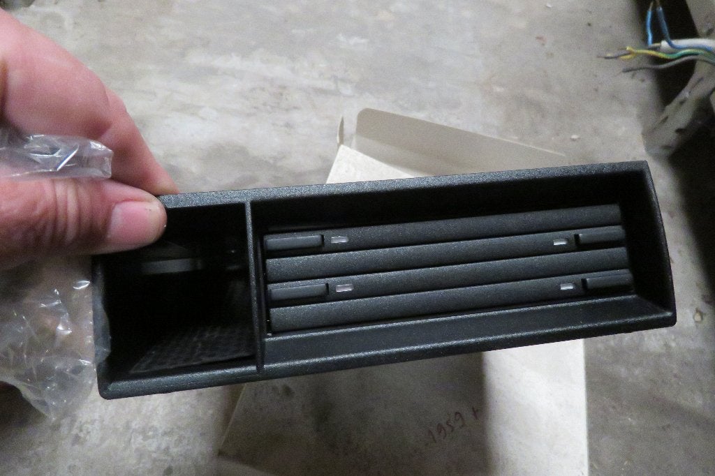 CD Box Mercedes A-klasse 1e generatie W168, Ophalen of Verzenden, Nieuw, Mercedes-Benz