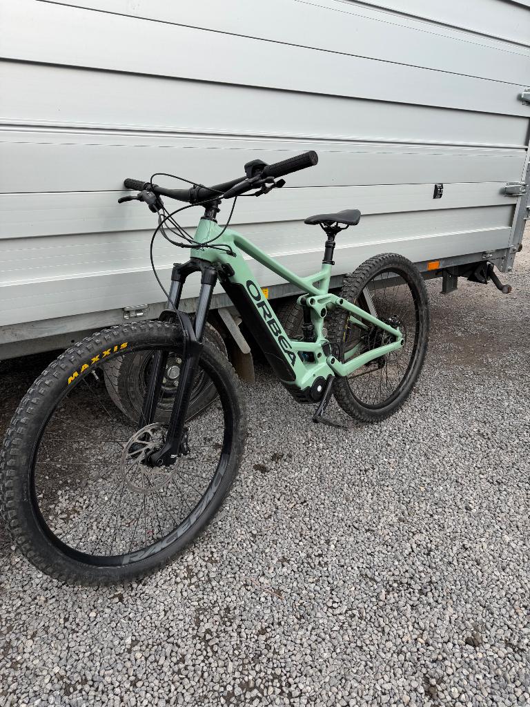 Orbea Wild FS – 625Wh – 300 km – État neuf, Vélos & Vélomoteurs, Enlèvement