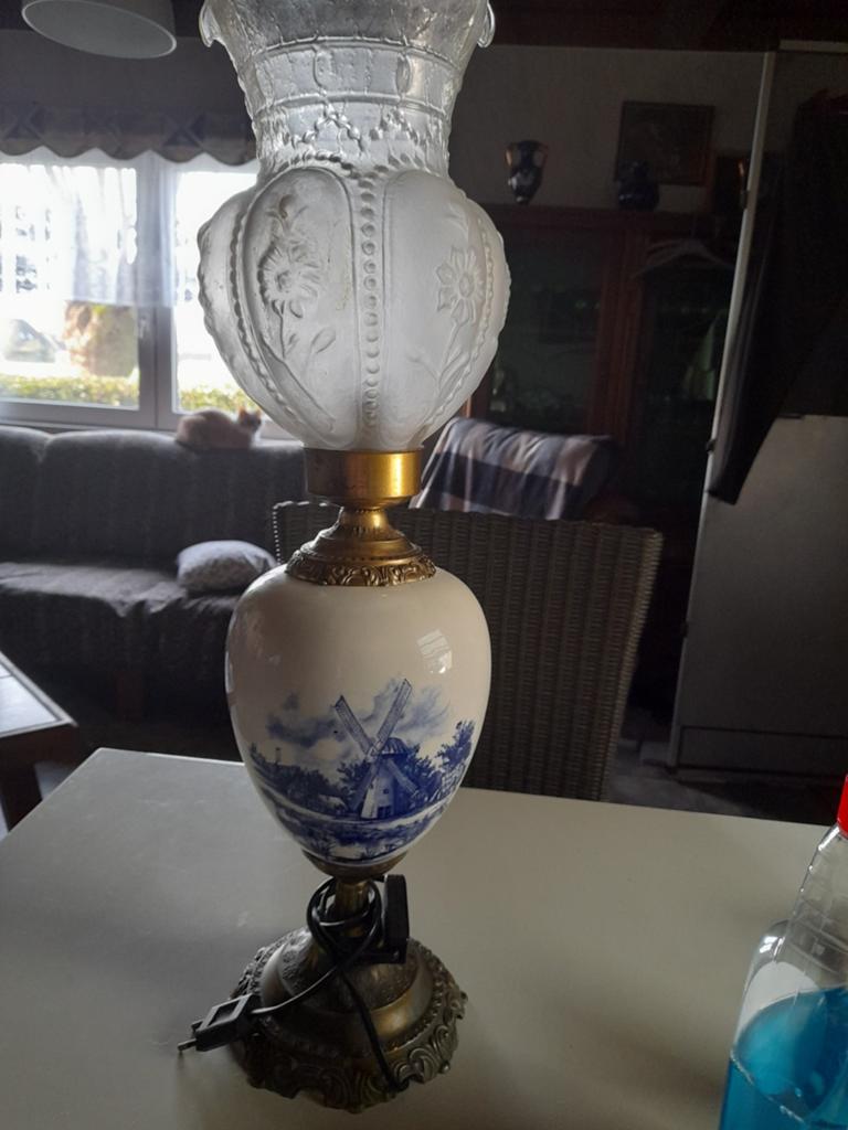 Antieke tafellamp, Huis en Inrichting, Ophalen, Gebruikt, Vintage, 50 tot 75 cm