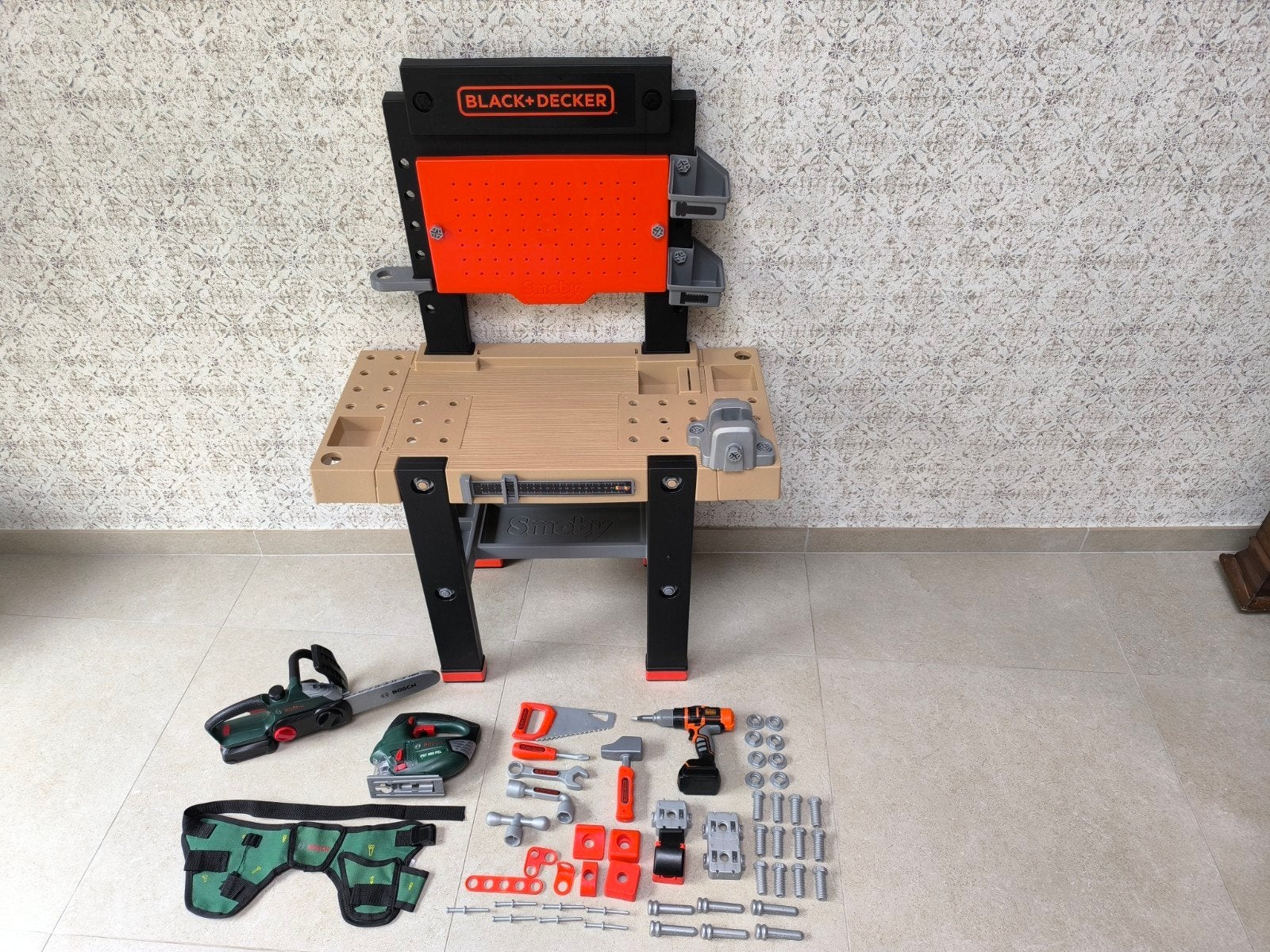 Smoby Black & Decker/ Bosch Werkbank + accesoires., Ophalen, Gebruikt