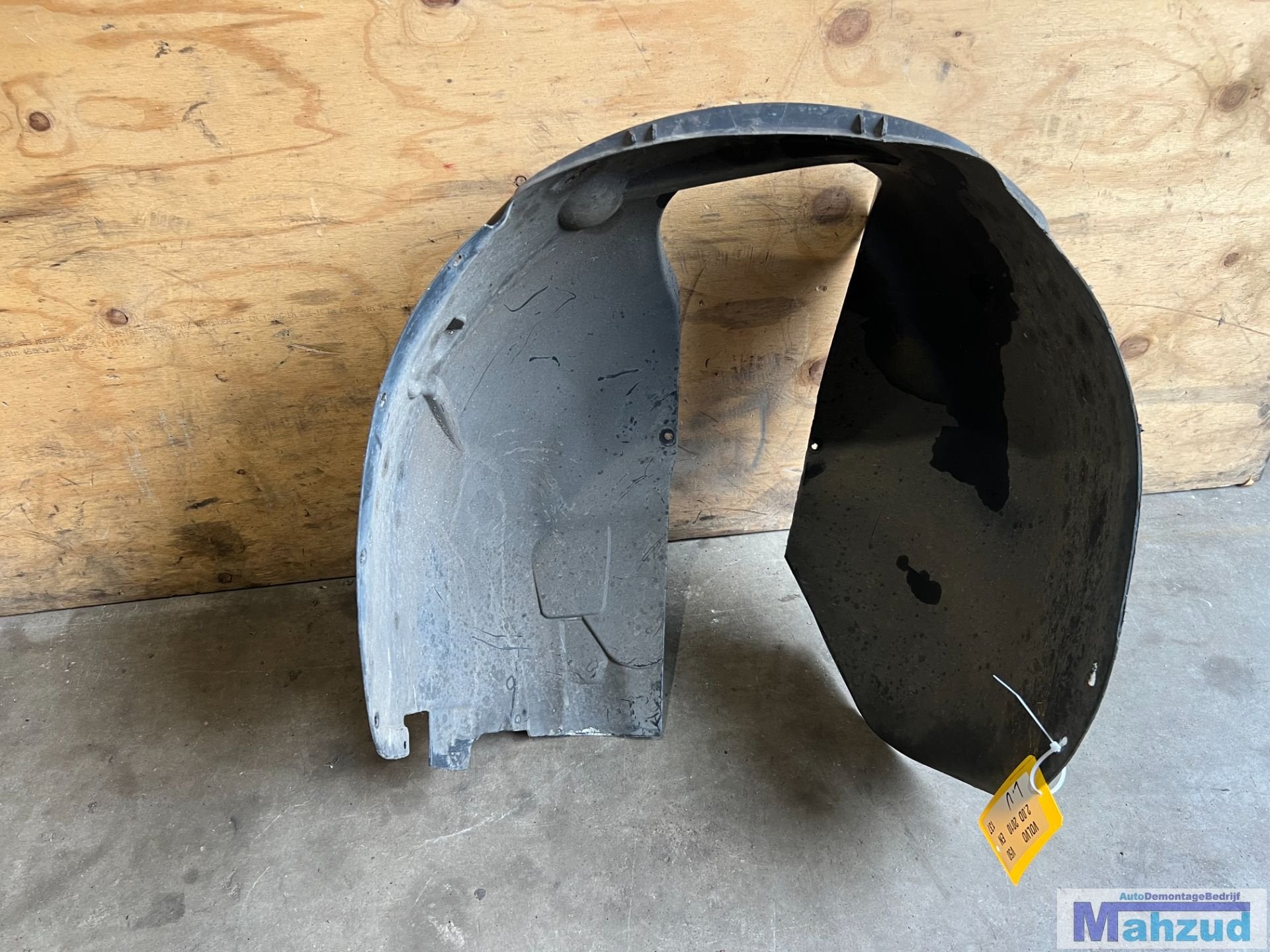 Garde-boue d'aile avant gauche VOLVO V50 2004-2012, Gunnar Engellaus vag 8
405 31  Gothenburg, SE, Info@volvocars.com, Volvo Car Corporation