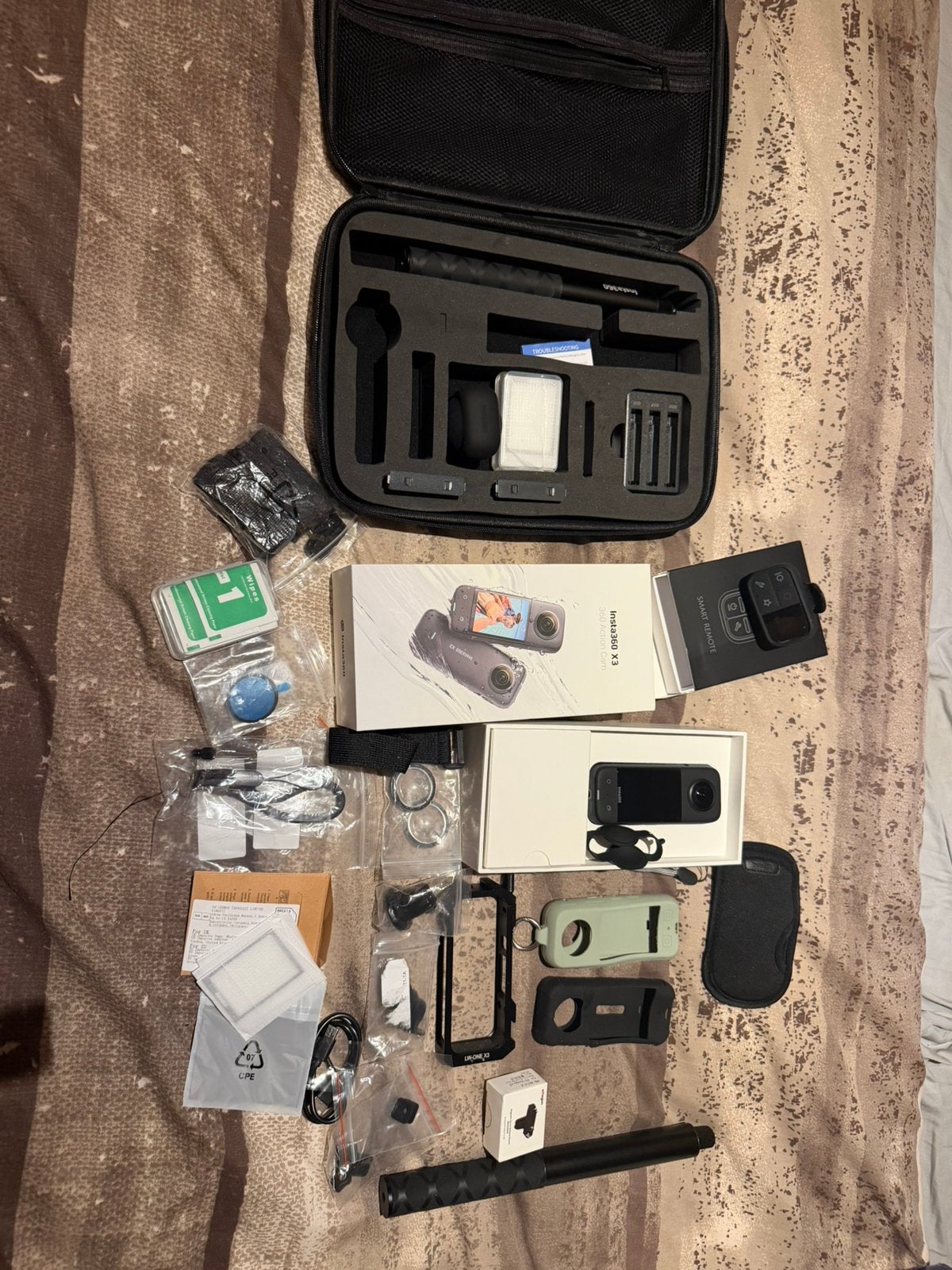 Insta 360 X3 met toebehoren, Ophalen of Verzenden, Zo goed als nieuw