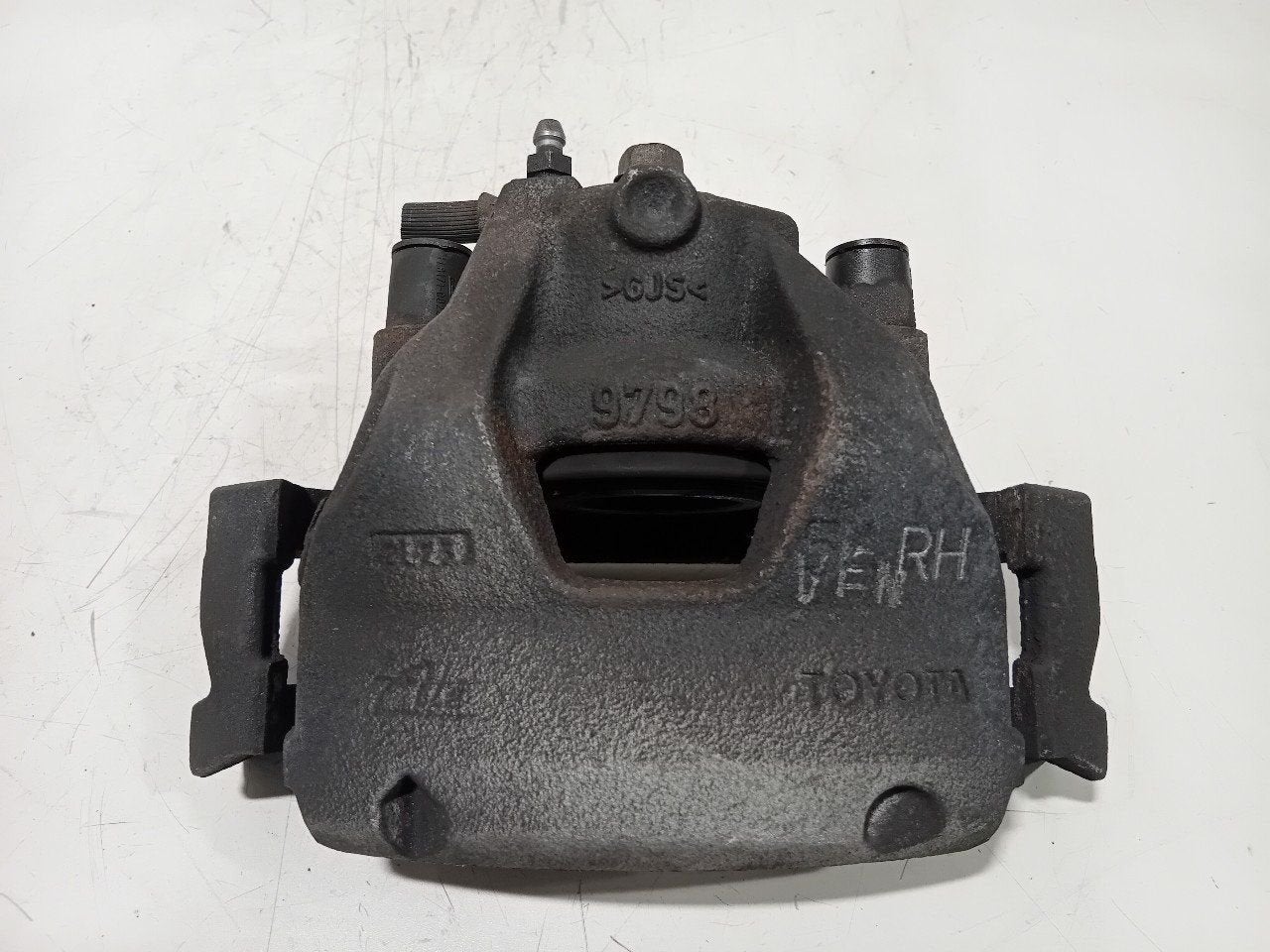 Remklauw rechts voor Toyota Aygo, Auto-onderdelen, Onderdelen@venauto.nl, Van der Ven Autorecycling B.V., Gebruikt, Ettenseweg 76, 4706 PB Roosendaal, The Netherlands