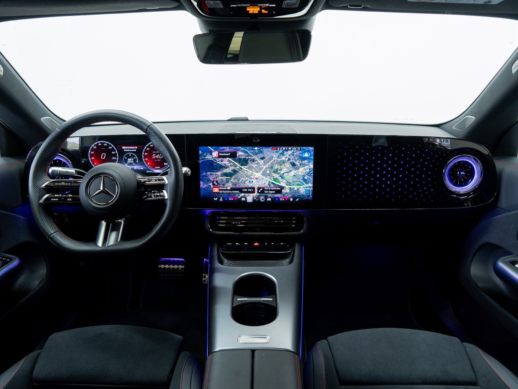Mercedes-Benz CLA 250 + 85kWh | AMG Line Plus Premium Night, Auto's, Automaat, Achterwielaandrijving, Gebruikt, Zwart