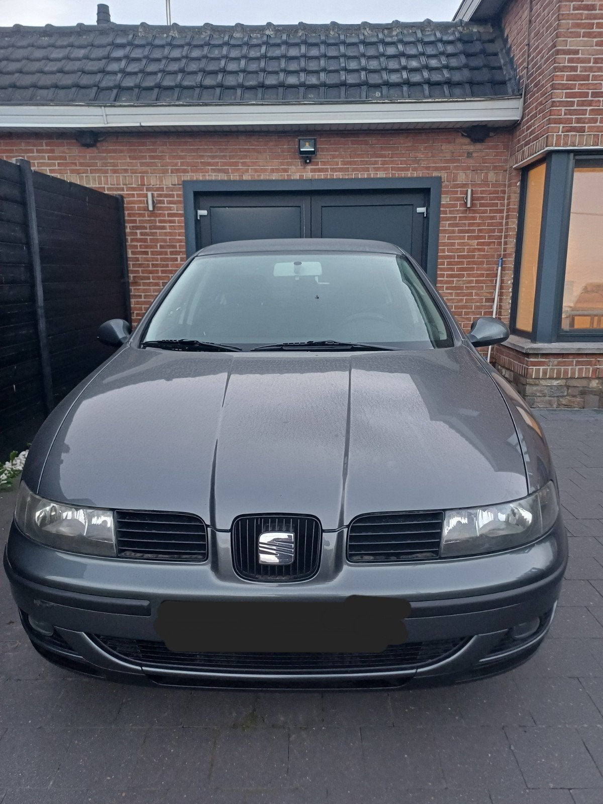 seat toledo feclift 1.6 16v benzine 4deurs met airco, Autos, Argent ou Gris, 4 portes, Ordinateur de bord, Boîte manuelle