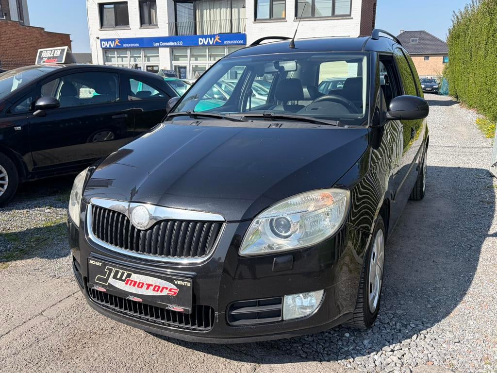Skoda Roomster 1.4 TDI 80CV **Pret a immatriculer**, Auto's, Voorwielaandrijving, Monovolume, Zwart, Zwart