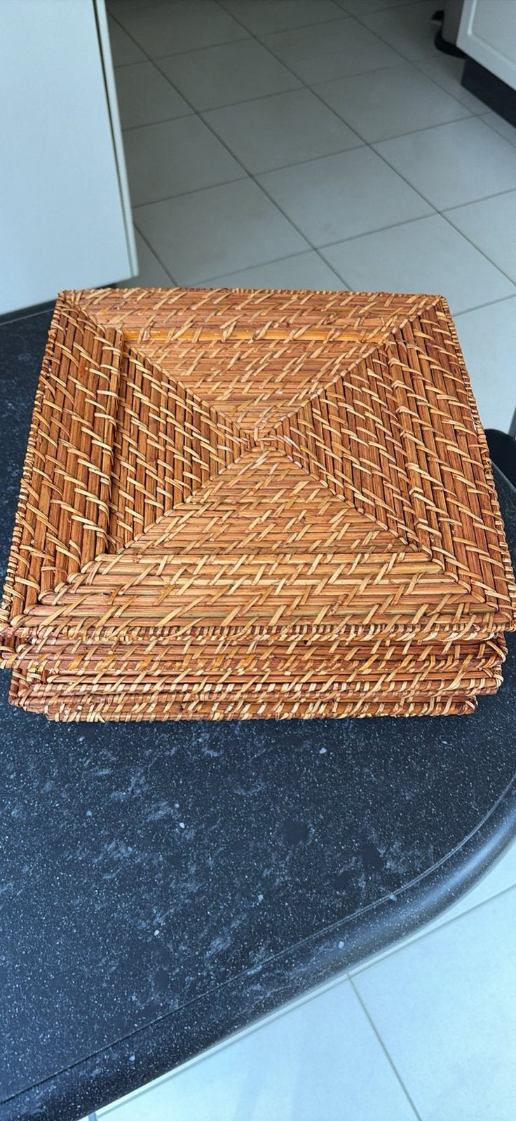 Sous assiettes en rotin, Huis en Inrichting, Ophalen, Zo goed als nieuw