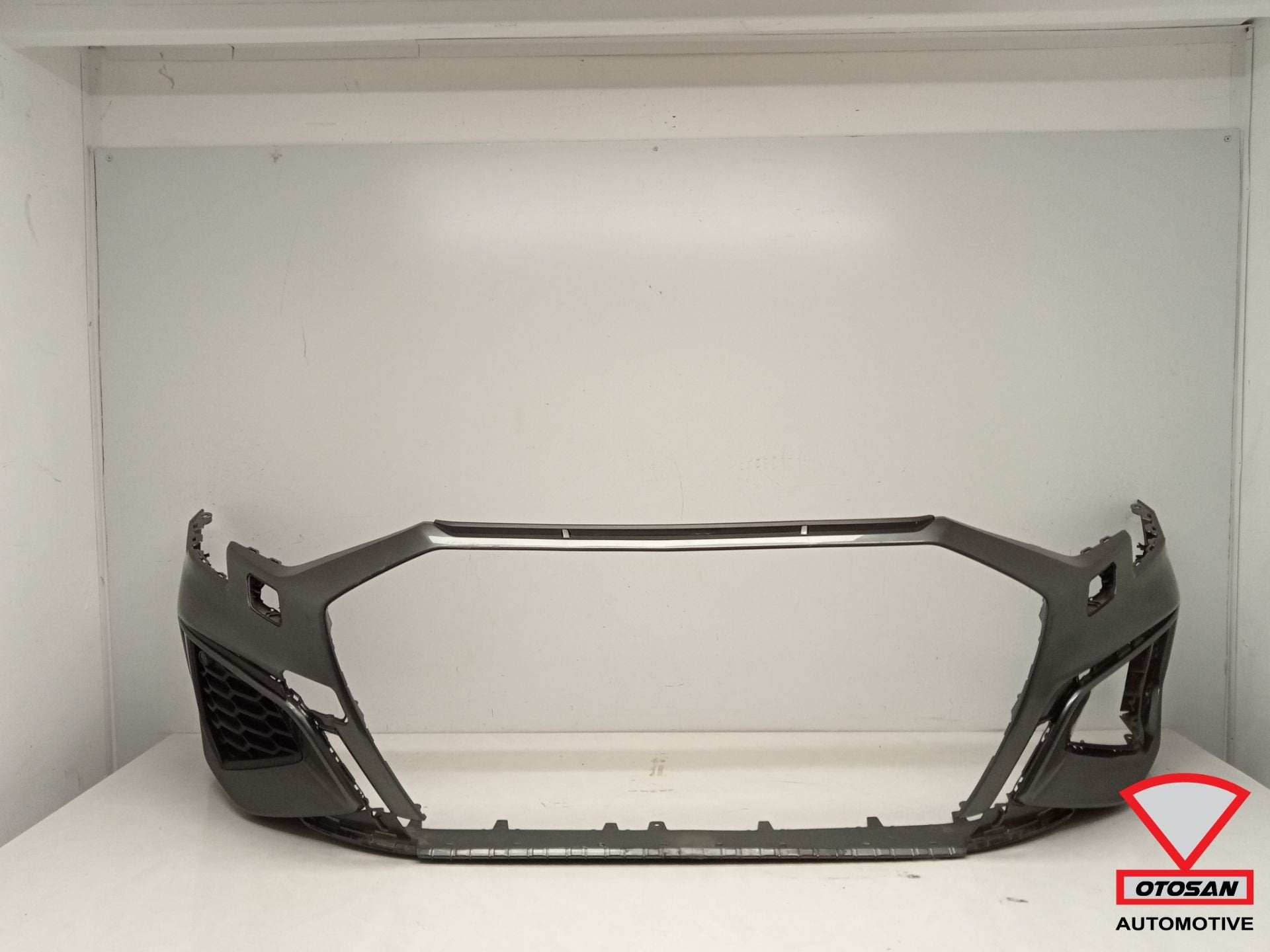 Pare-chocs avant d'origine Audi A3 S3 8Y S-Line (mod les 202, Pare-chocs, AUDI AG, Auto-Union-Strasse 1
85045  Ingolstadt, DE