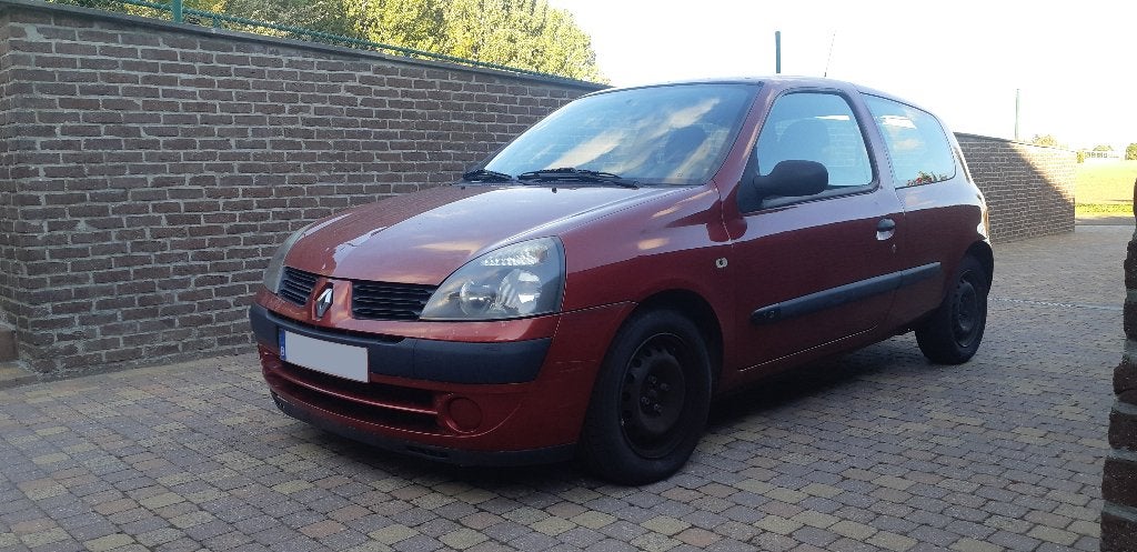 Renault Clio 1.2i , van 2005 , keuring geldig tot 07/2027, Voorwielaandrijving, 4 cilinders, Grijs, Particulier
