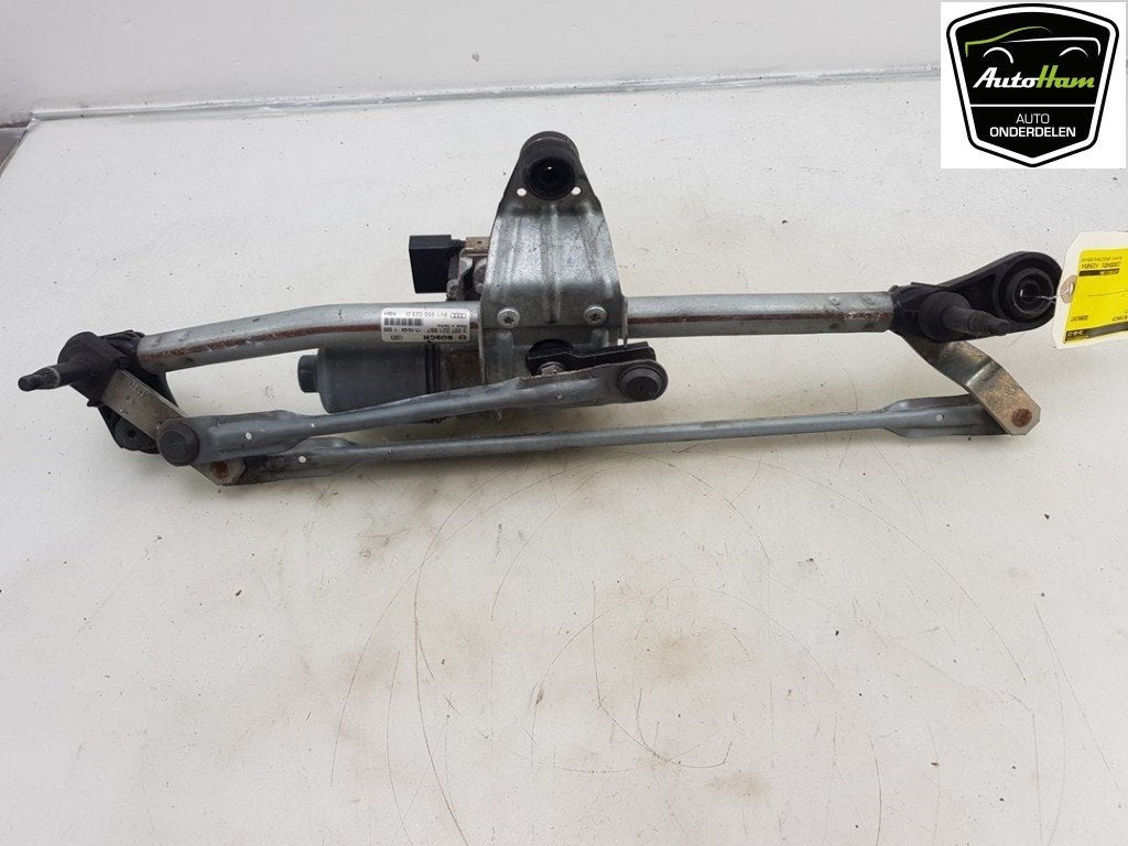 MOTEUR + TRINGLERIE ESSUIE GLACE AVANT (|8V1955023D|8V195511, Robert Bosch AG, Audi, Utilisé, Robert-Bosch-Allee 1
74232  Abstatt, DE
