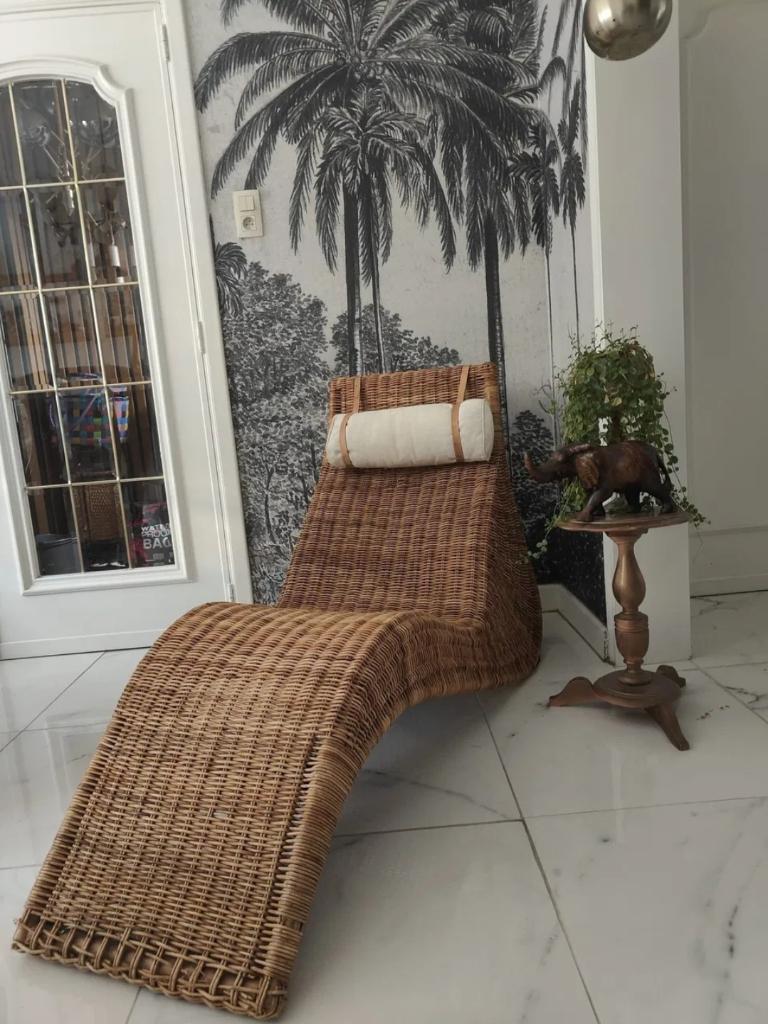 Karlskrona lounge chair / chaise longue van Karl Malmvall, Ophalen, Eenpersoons, 125 tot 150 cm, Riet of Rotan