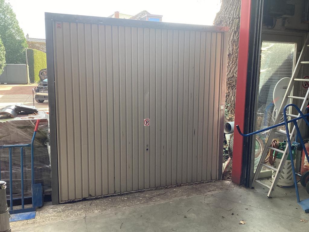 Garagepoort, Doe-het-zelf en Bouw, Ophalen, Gebruikt, Garagedeur, Metaal